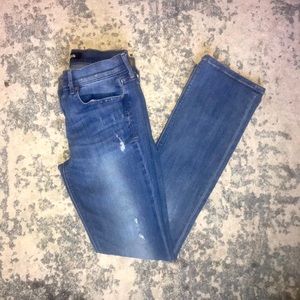 👖Express destressed boot cut jean Sz 6🌸🌸